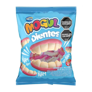 Mogul Dientitos 500 g, bolsa celeste de gomitas con forma de dentadura rosa y blanca, de Arcor, con sello Sin TACC.