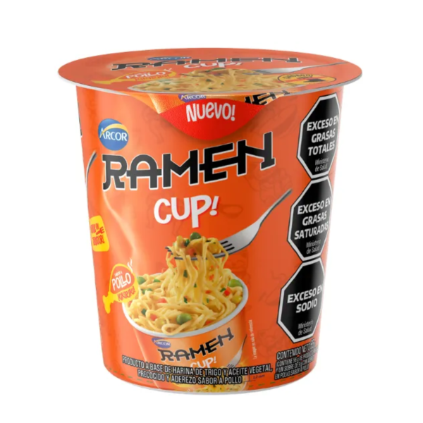 ramen 65 cup pollo Ramen Arcor Cup Pollo 65 g en vaso individual de fideos instantáneos sabor pollo listo para preparar con agua caliente.